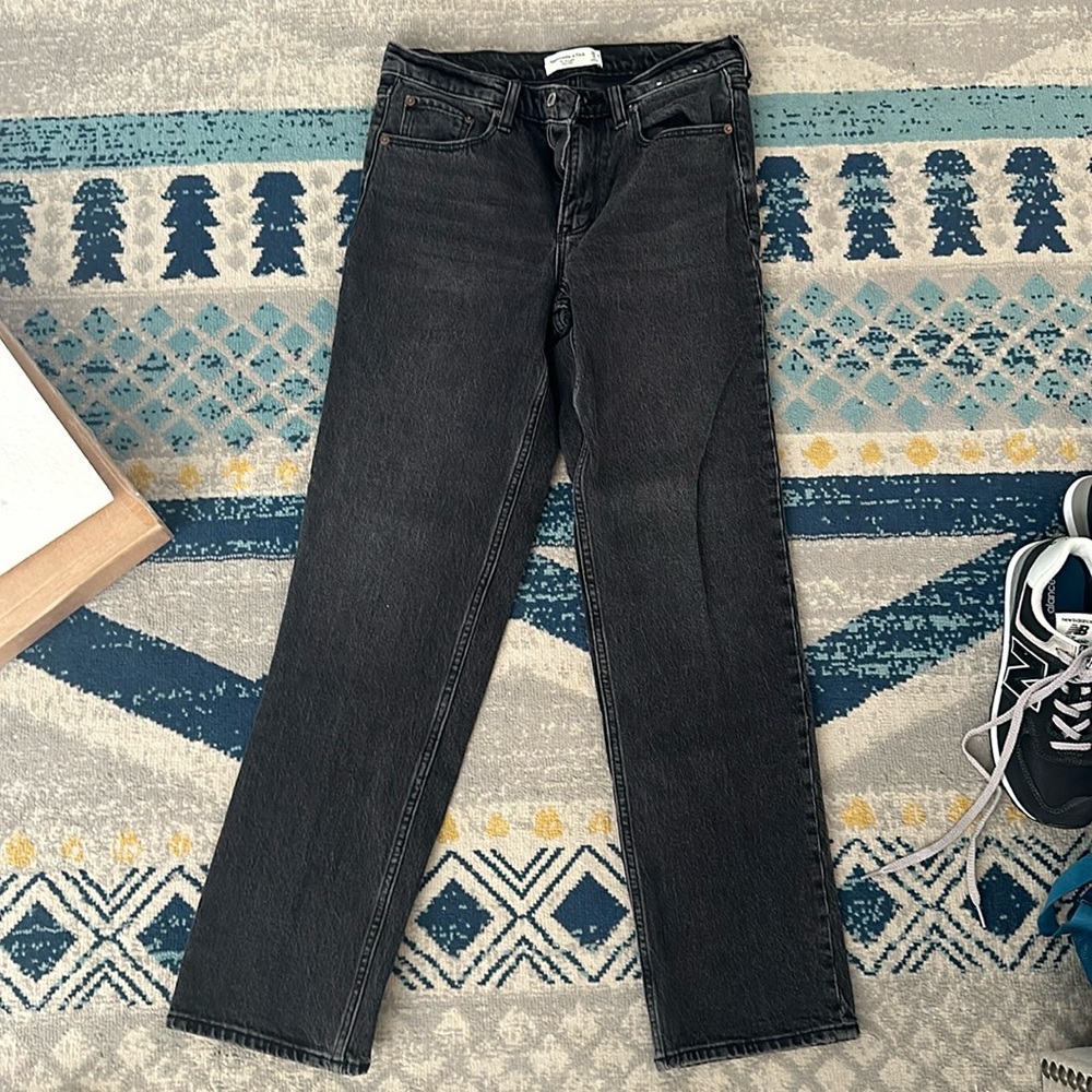 Abercrombie & Fitch Straight mid-rise jeans